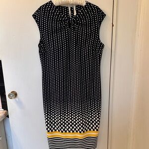 ILE Tailored Sleeveless Office Dress. Size M